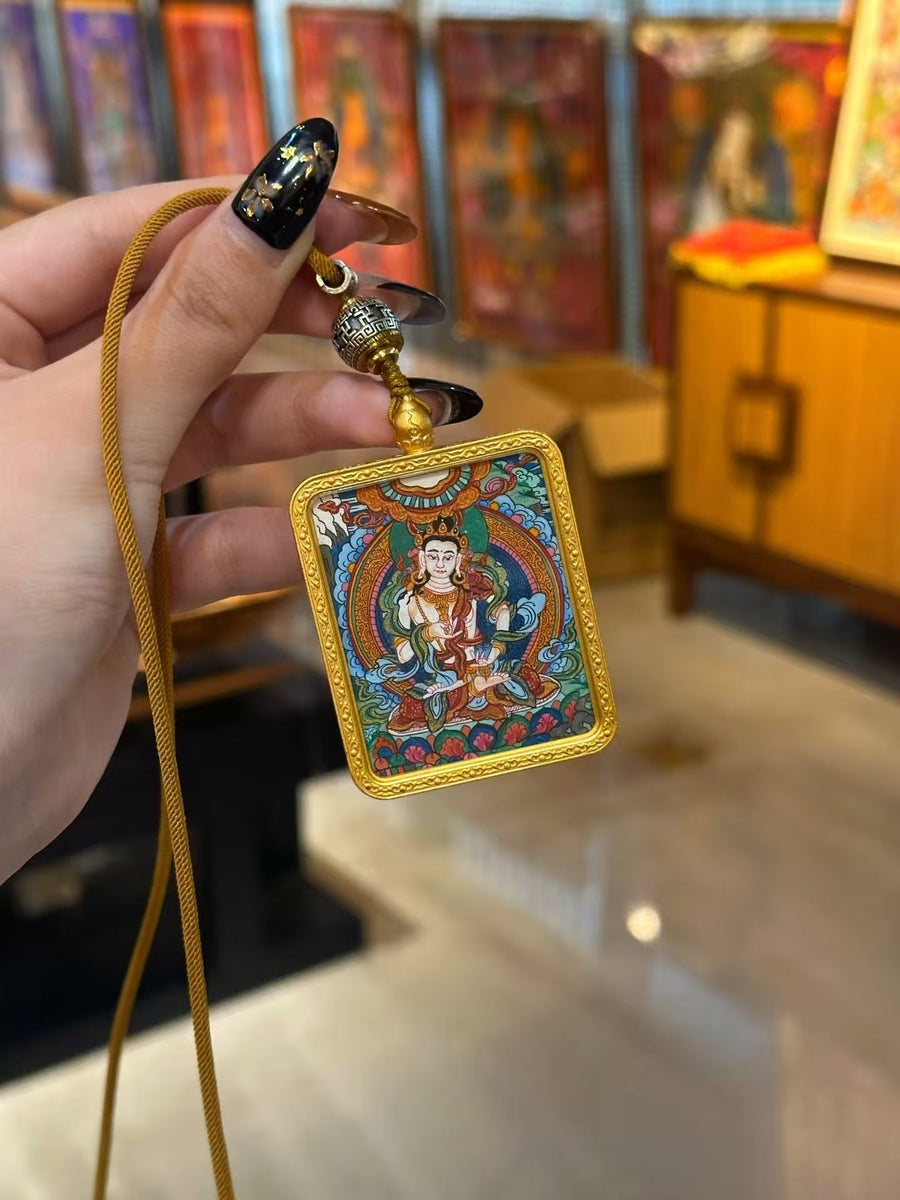 Choosing the Right Thangka Pendant for Men, Women, Elders, and Children: A Complete Guide