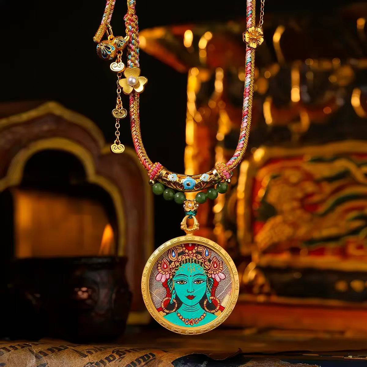 Tibetan Hand-Painted Green Tara Thangka Pendant Necklace — Round Bodhi Leaf Amulet