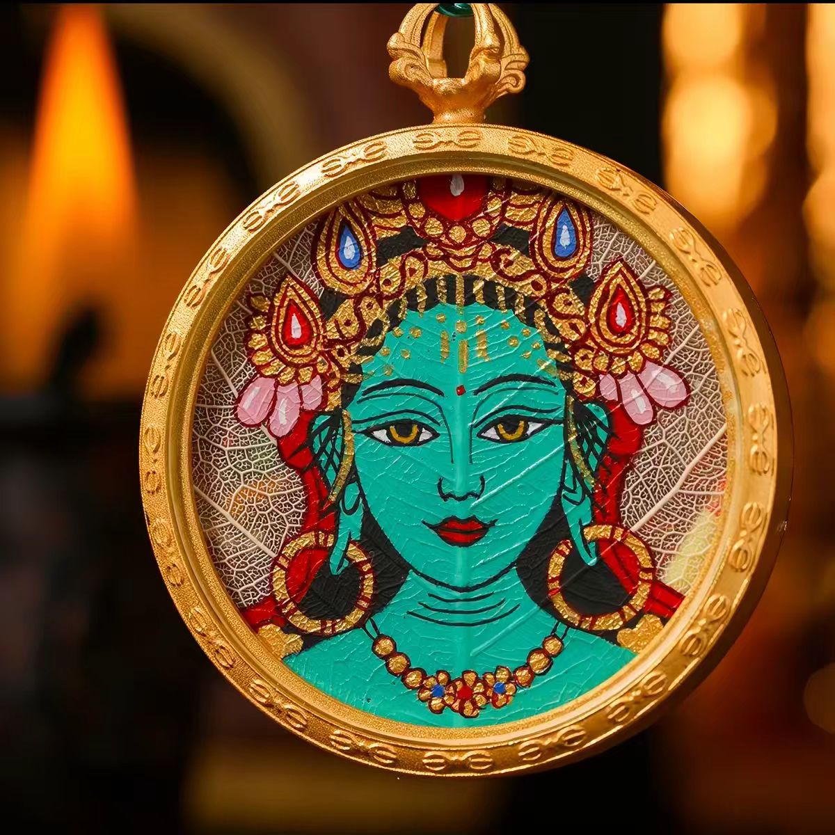 Tibetan Hand-Painted Green Tara Thangka Pendant Necklace — Round Bodhi Leaf Amulet