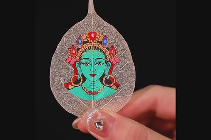 Tibetan Hand-Painted Green Tara Thangka Pendant Necklace — Round Bodhi Leaf Amulet